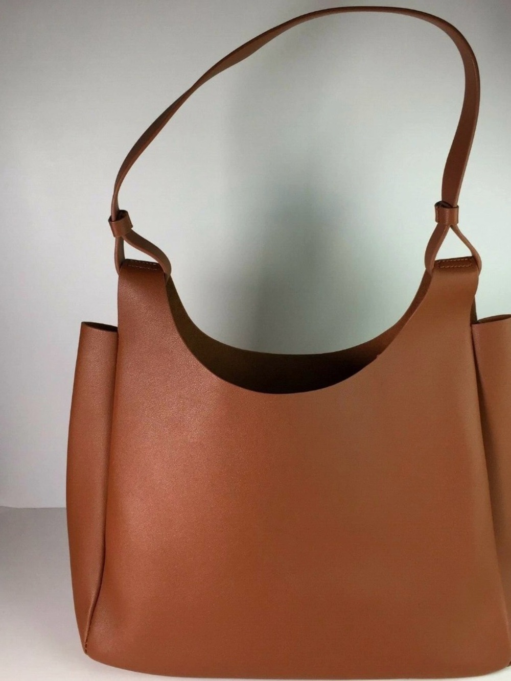 Classic Women's Hobo Tote Bag in Cognac Brown NWOT